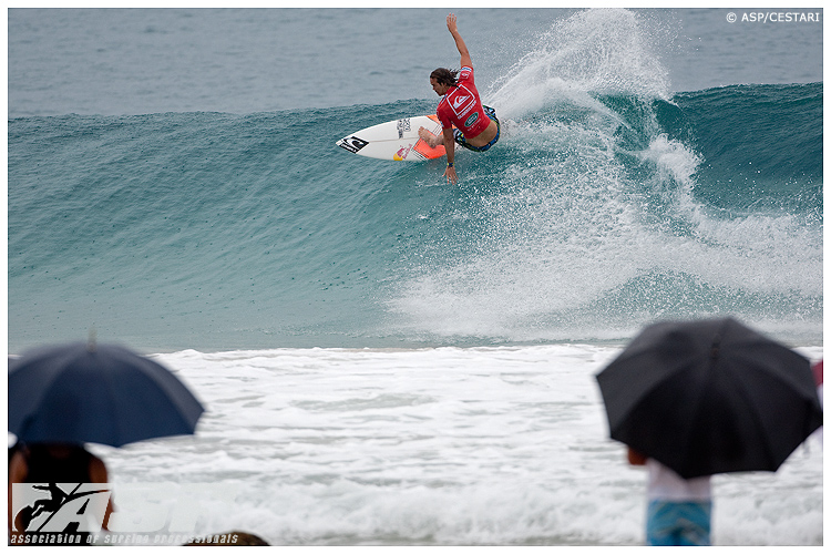 Jordy Smith firmó la mejor ola de la jornada. Foto: ASP/Cestari